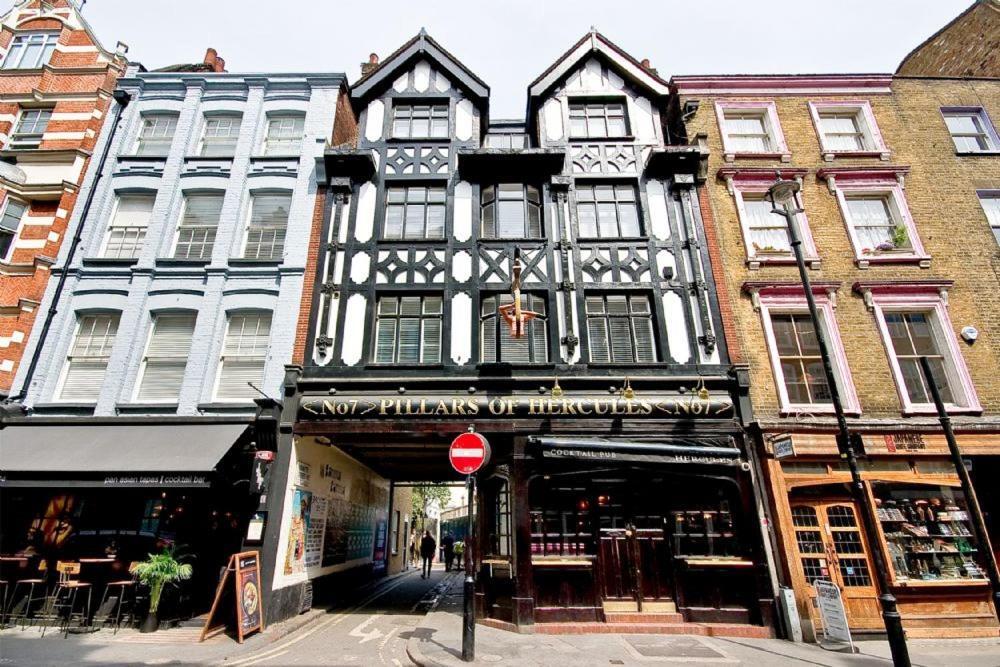 F1 Greek Street By City Living London Exterior photo